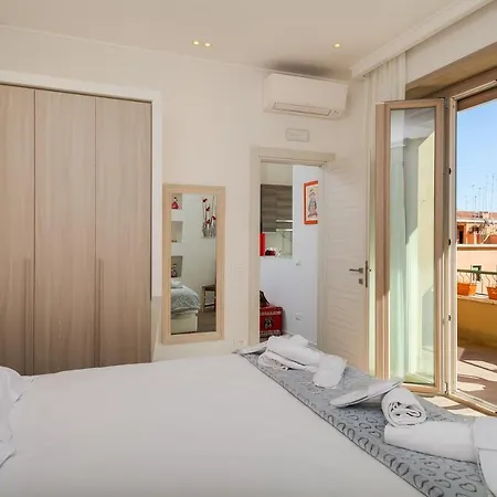 Apartment Many Days *